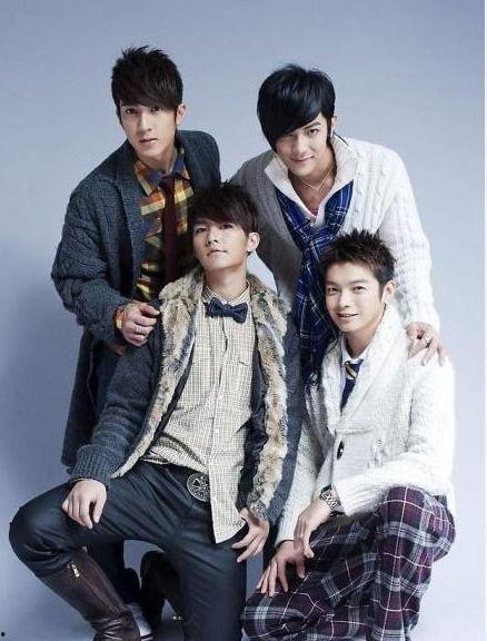 飞轮海队友最近爆料视频,昔日兄弟情深，幕后故事引热议